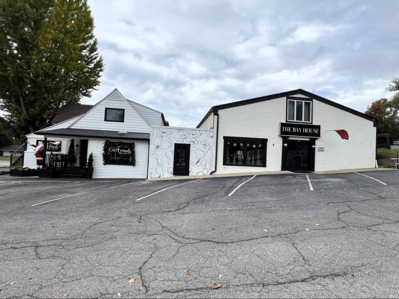 300 W Jennings St, Newburgh, IN for Rent