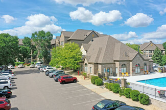 Brooklyn Park, MN Apartments - 8617 Edinbrook Xing