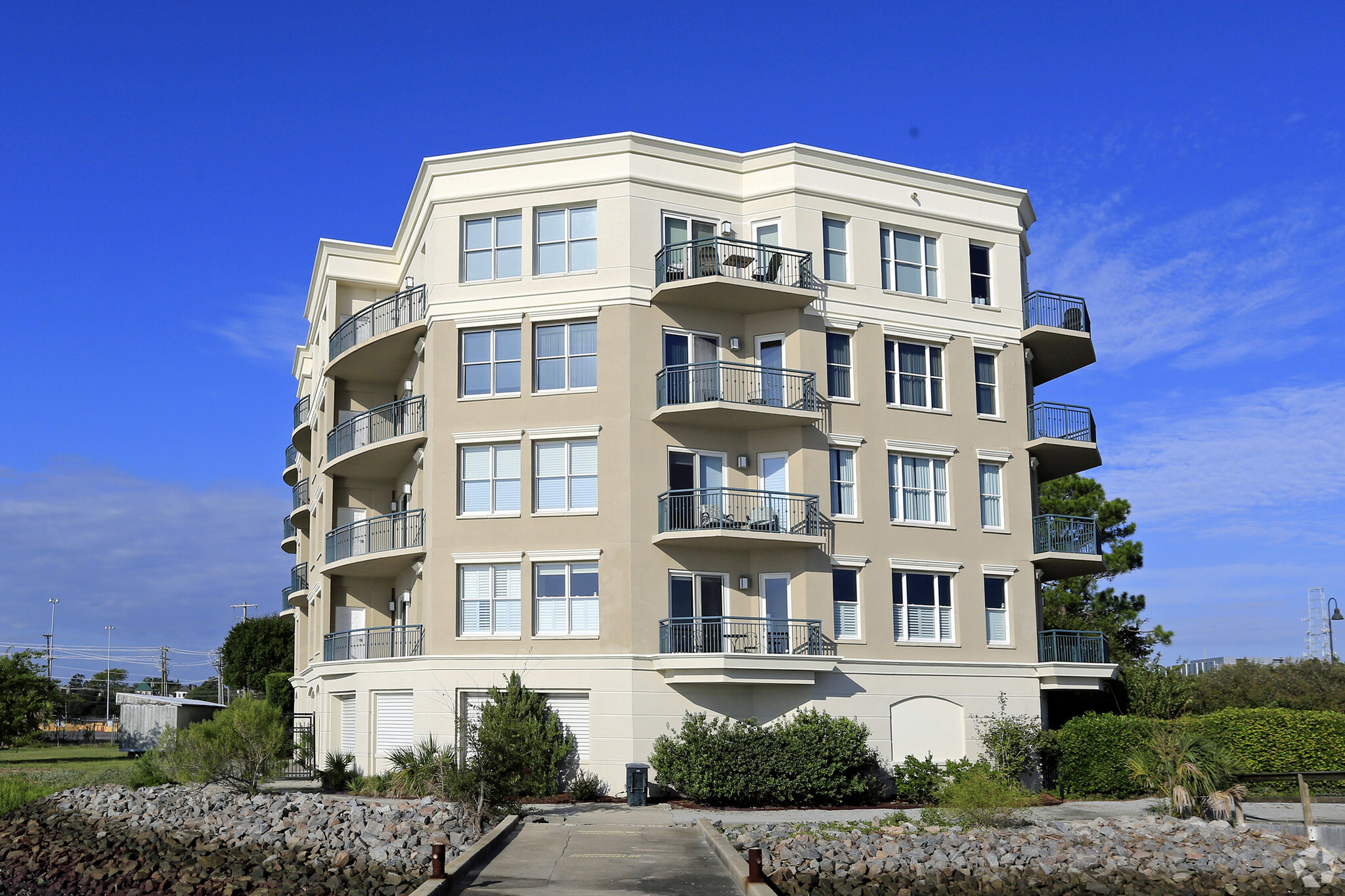 2 Wharfside St, Charleston, SC for Sale