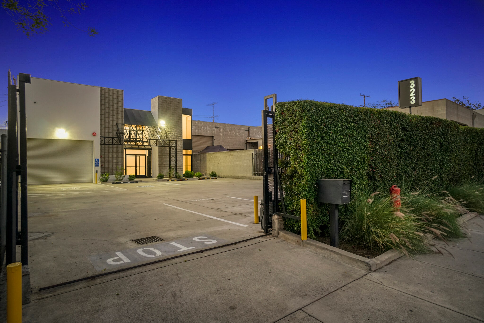 323 Mira Loma Ave, Glendale, CA for Rent