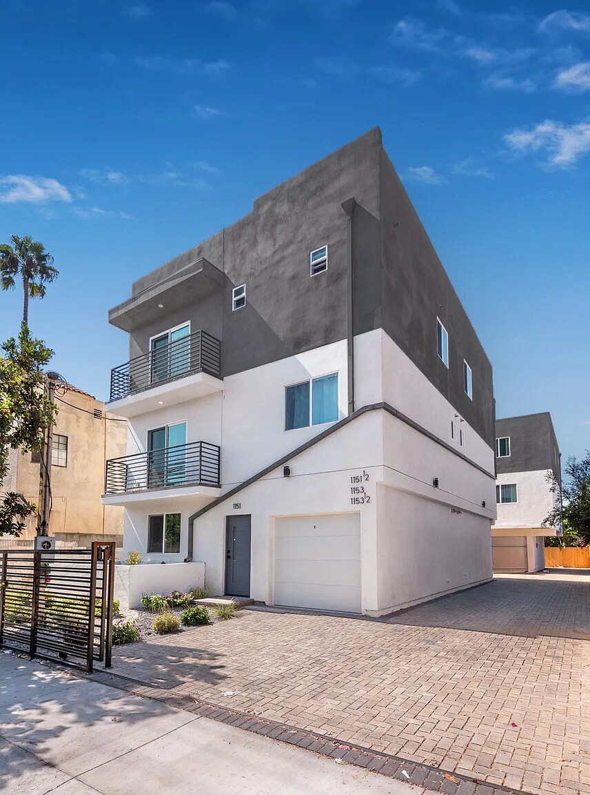 1151 S Ardmore Ave, Los Angeles, CA for Sale