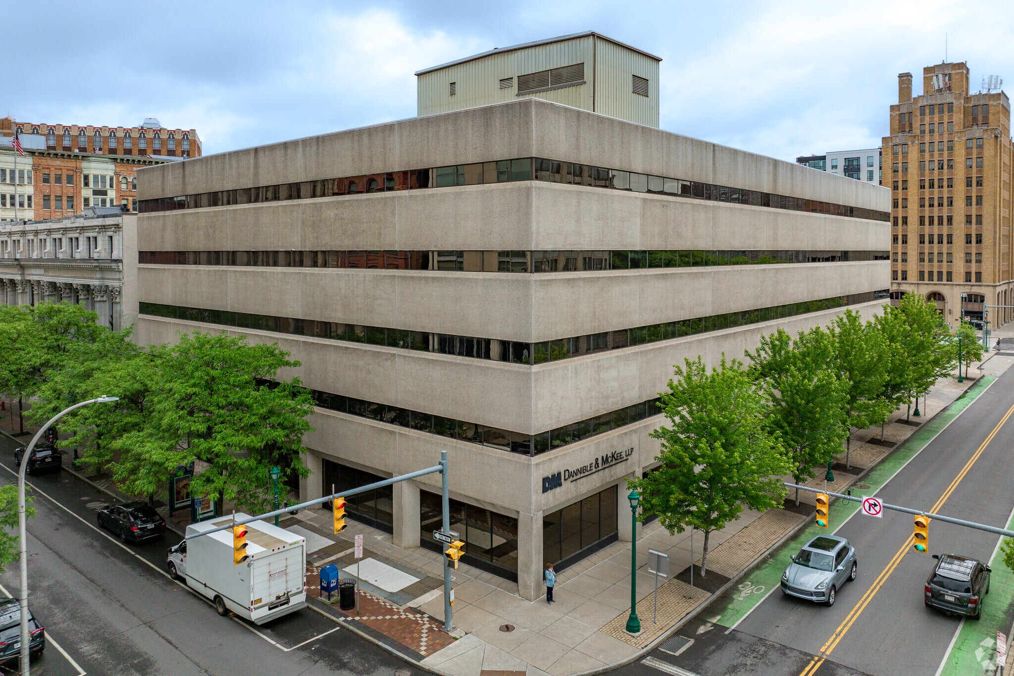 221 S Warren St, Syracuse, NY for Rent