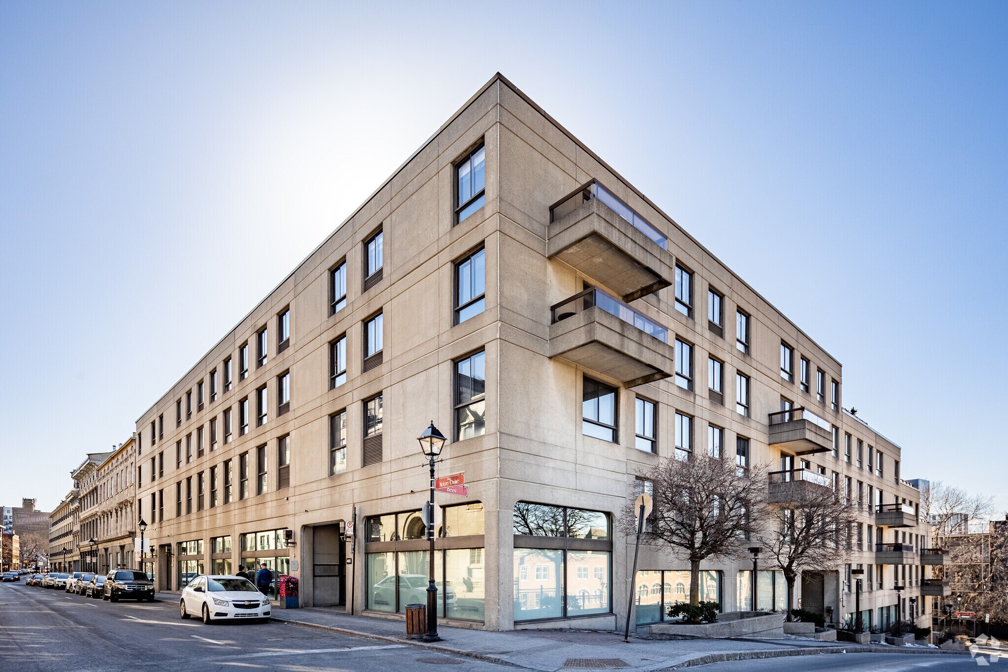 455 Rue Notre-Dame E, Montréal, QC for Sale