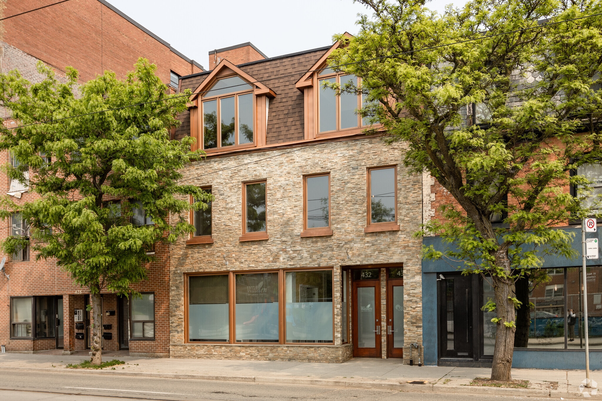 432-434 Queen St E, Toronto, ON for Sale