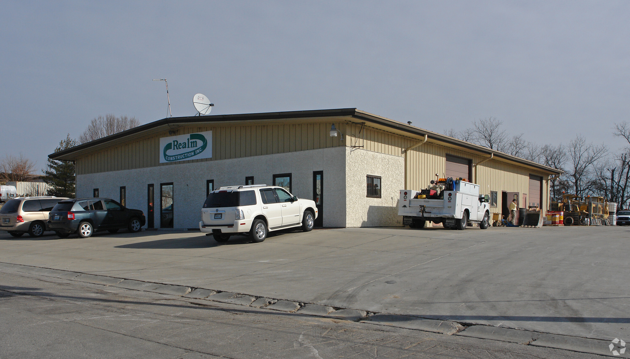 604 SE Industrial Dr, Blue Springs, MO for Rent