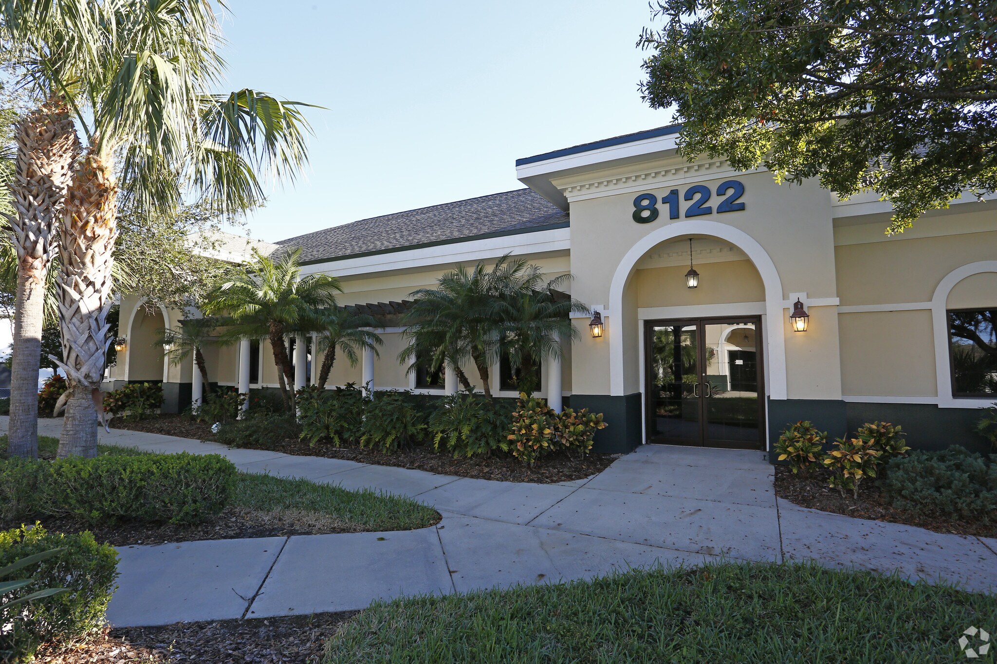 8122 118th Ave Largo, FL 33773 Office Property for Lease on