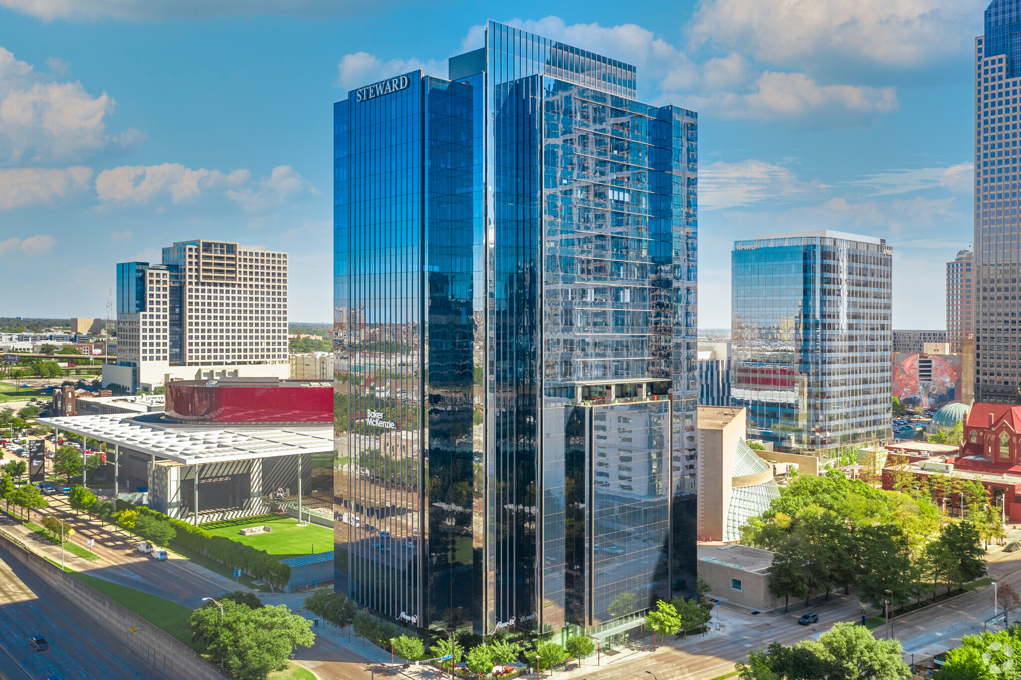 1900 N Pearl St, Dallas, TX for Rent