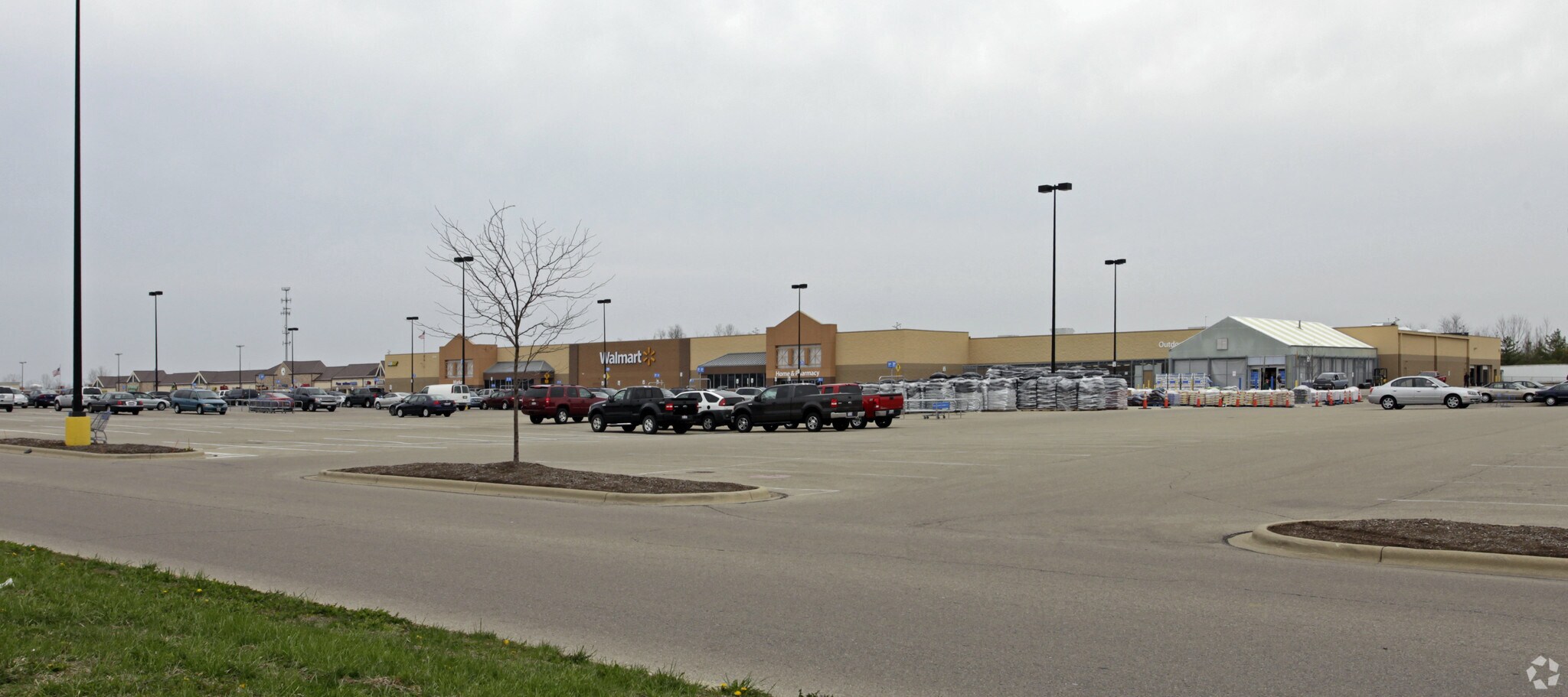 6202-6254 Wilmington Pike, Dayton, OH for Rent