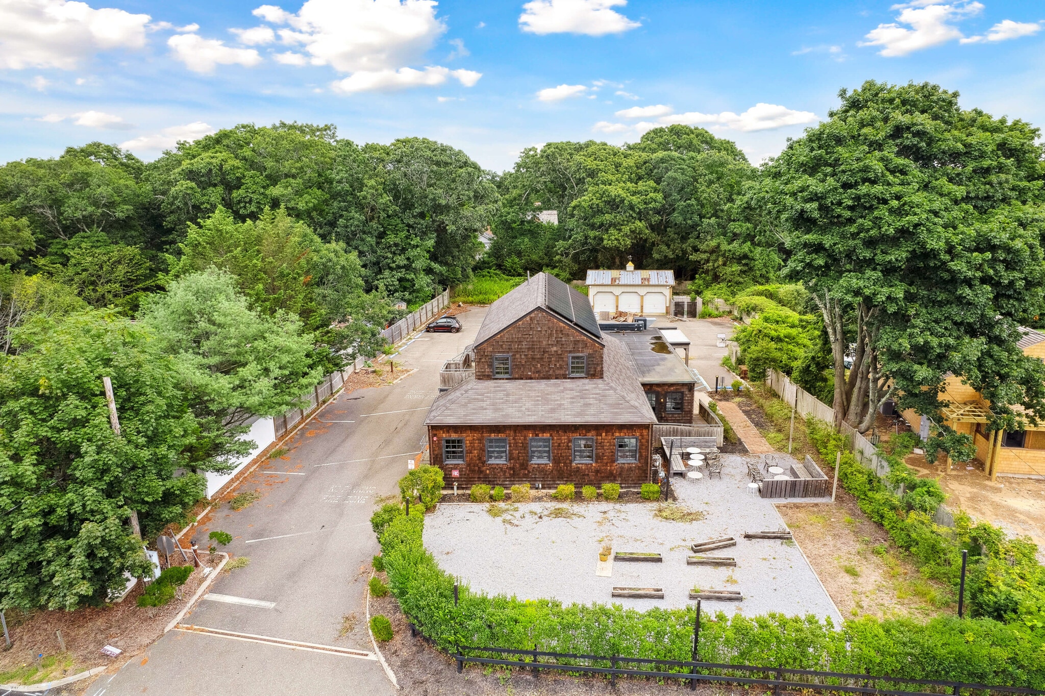 203 Bridgehampton Tpke, Bridgehampton, NY for Rent