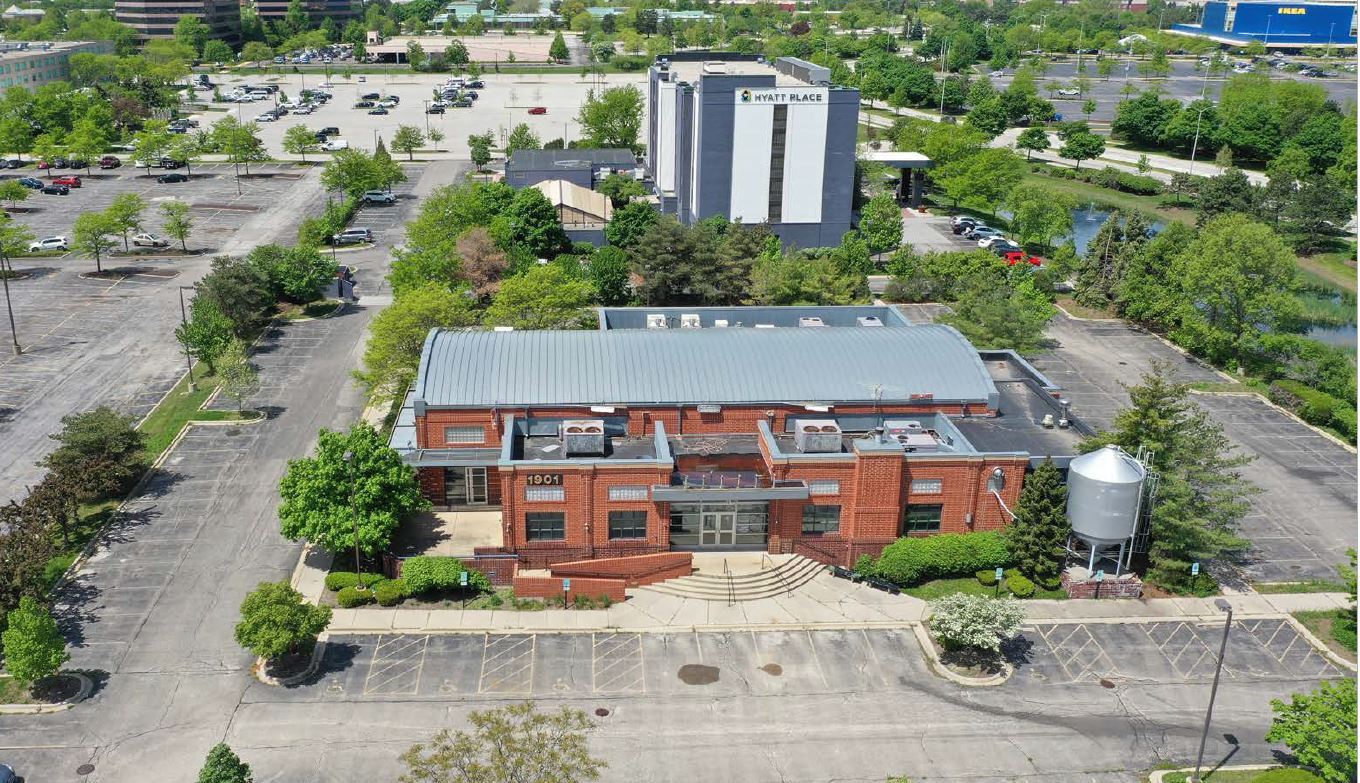 1901 Mcconnor Pky, Schaumburg, IL for Rent
