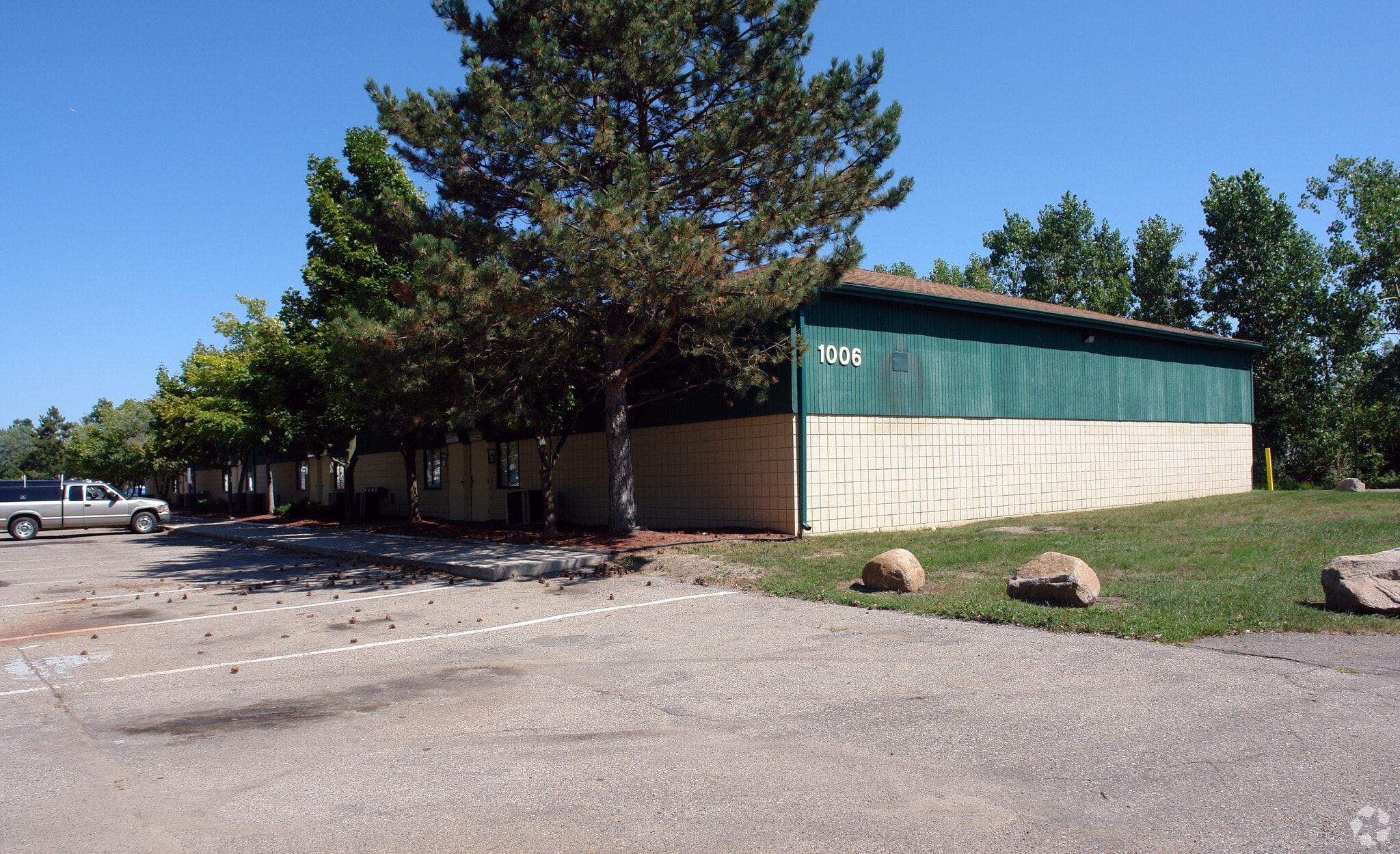 1006 Benstein Rd, Walled Lake, MI for Rent
