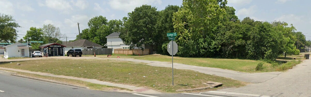 9030 Cullen Blvd, Houston, TX for Rent