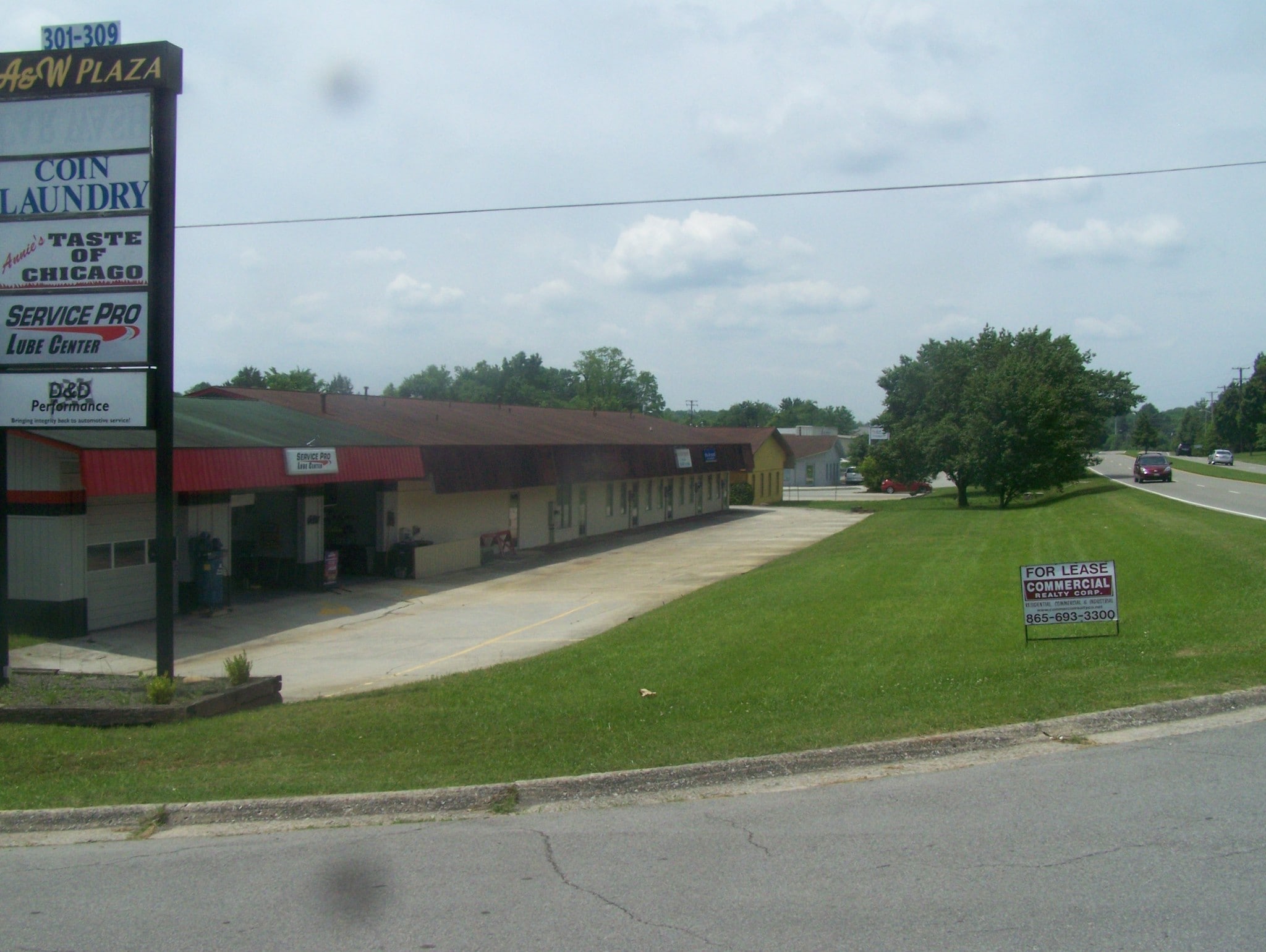 301-309 Oak Ridge Tpke, Oak Ridge, TN for Sale
