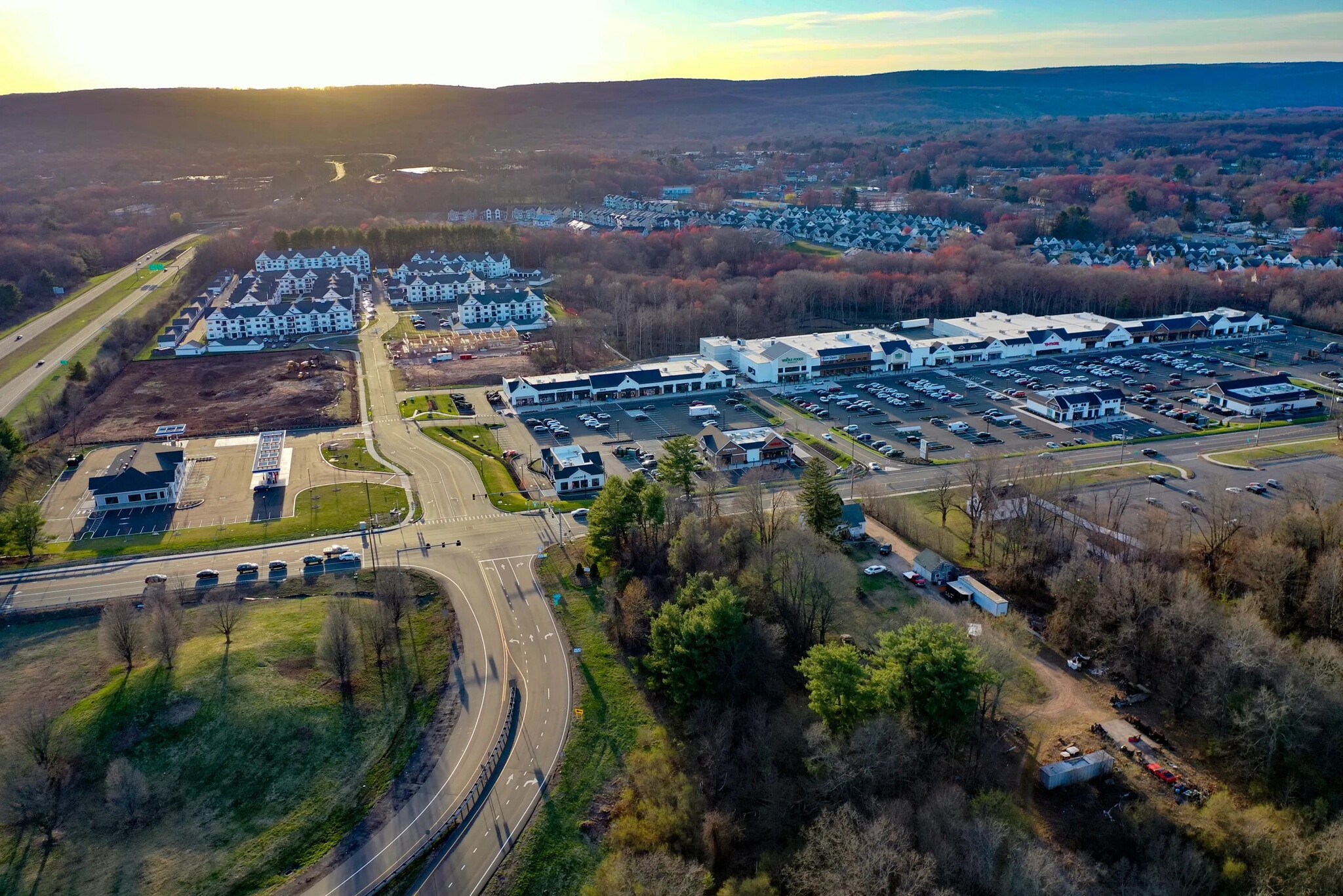 104 Stonebridge Ct, Cheshire, CT for Rent