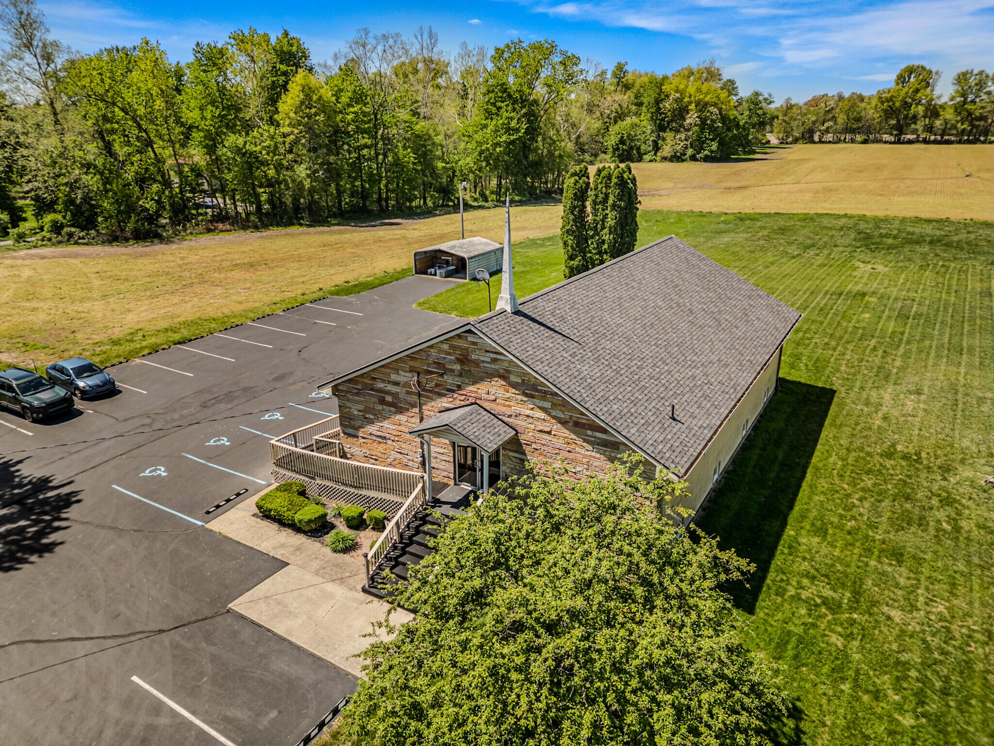 7990 S 300 W, Columbus, IN for Sale