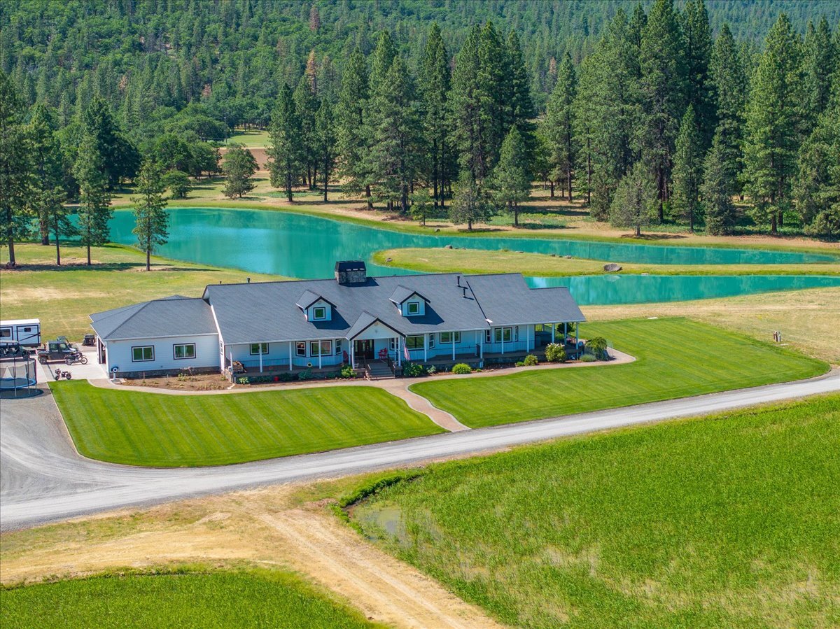 41494 Gomez Rd, Fall River Mills, CA for Sale