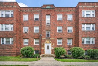 Cleveland, OH Apartments - 2932 S Moreland Blvd