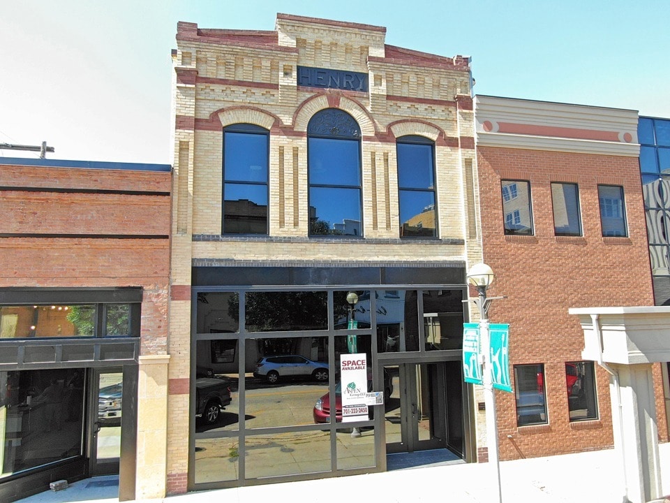 114 N 4th St, Bismarck, ND for Rent