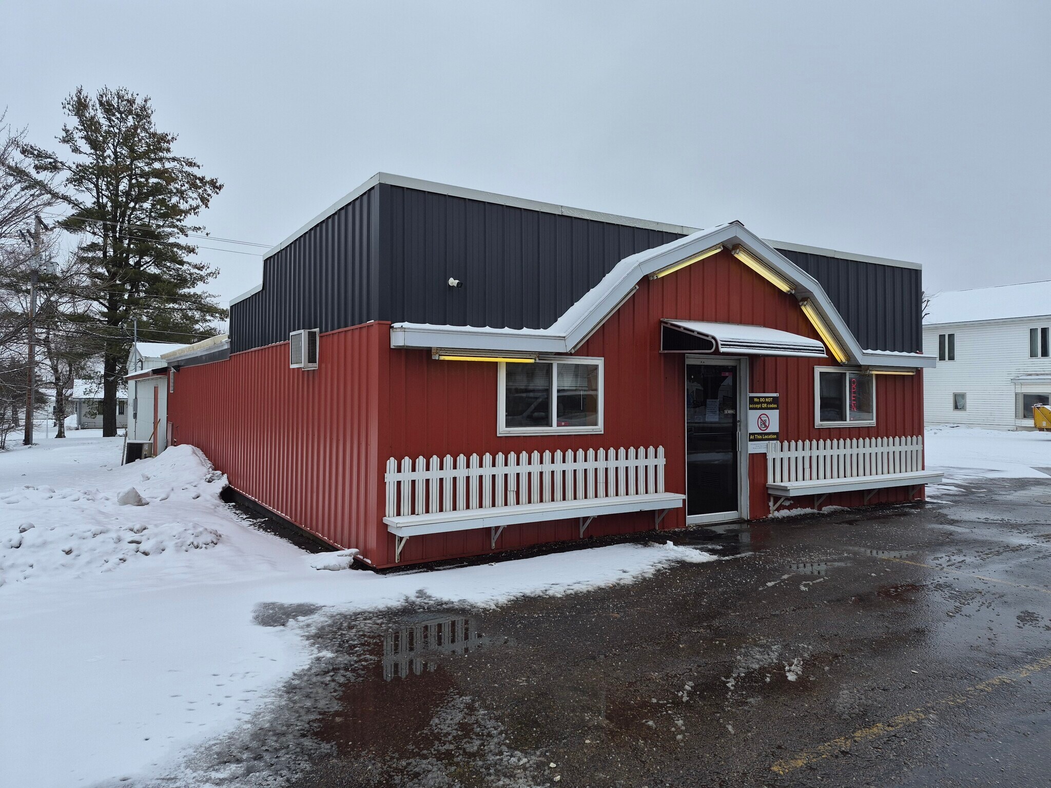 118 N 4th St, Abbotsford, WI for Sale