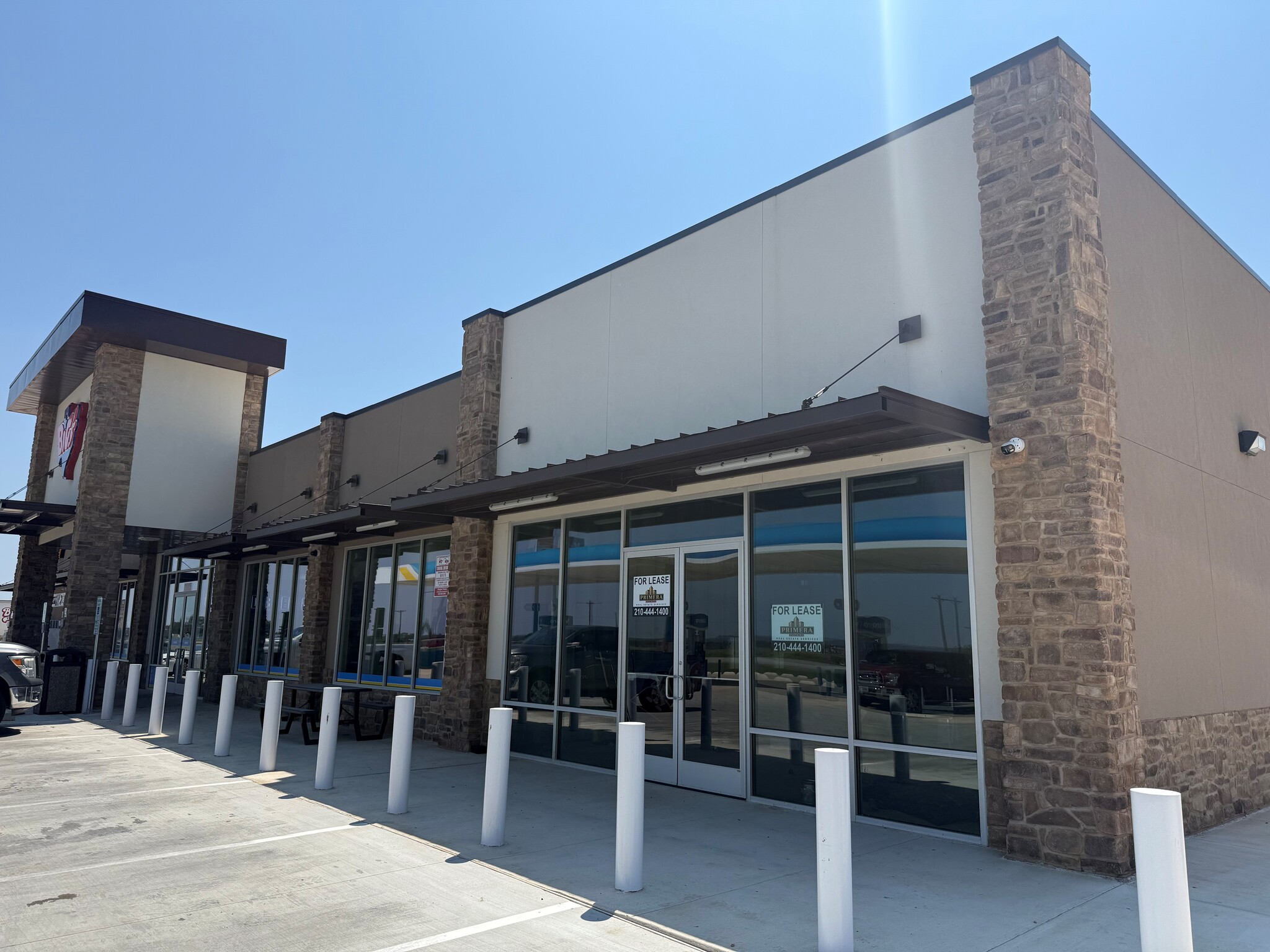 11905 E US Highway 290, Fredericksburg, TX for Rent
