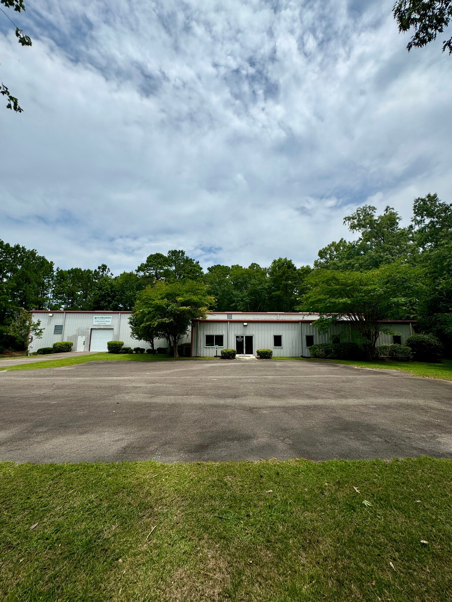 3138 Industry Dr, North Charleston, SC for Rent