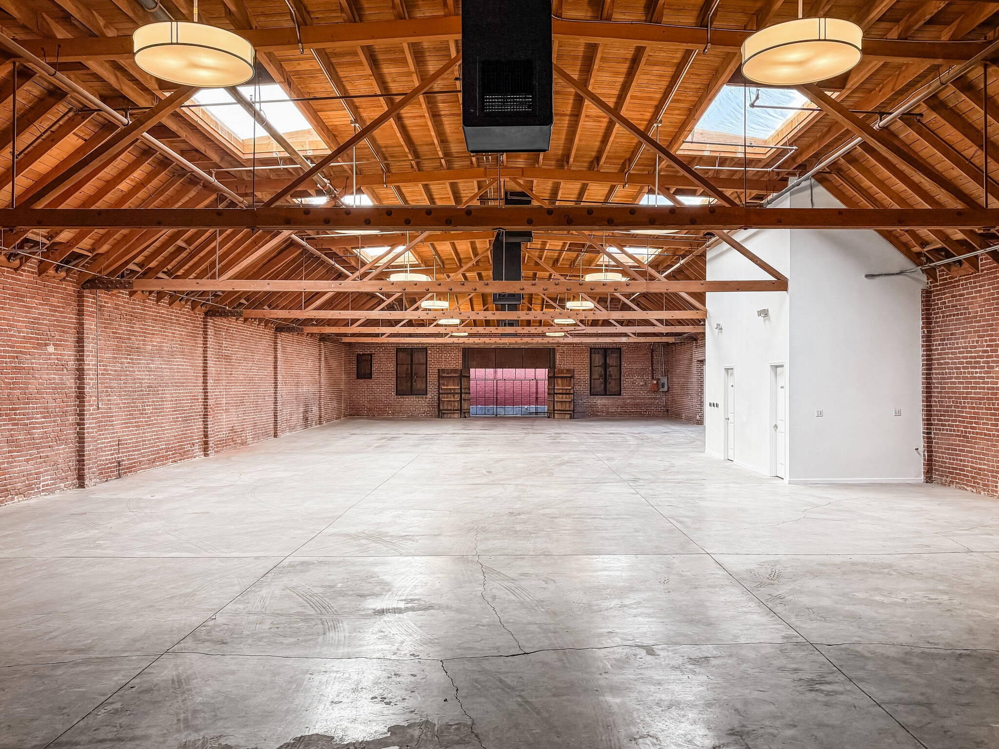 3841 Broadway Pl, Los Angeles, CA for Rent