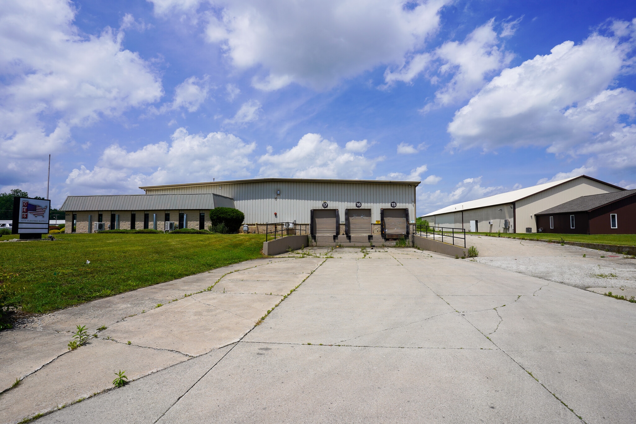 300 Industrial Dr, Angola, IN for Rent
