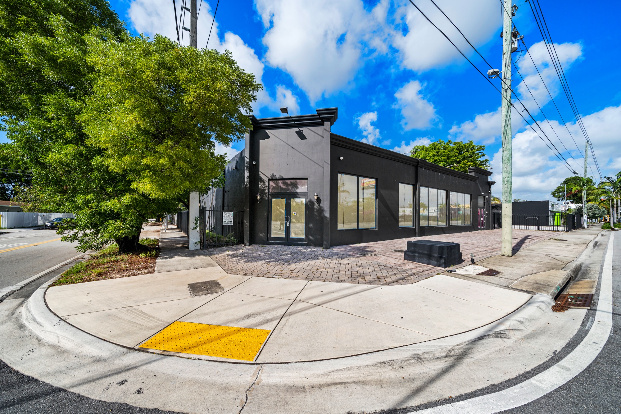 100-120 NW 36th St, Miami, FL for Sale