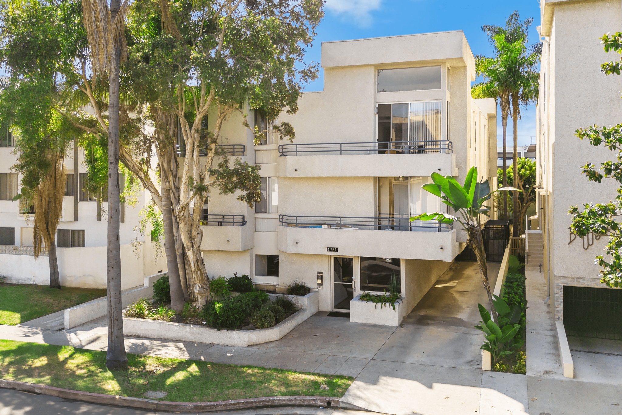 1751 S Bentley Ave, Los Angeles, CA for Sale