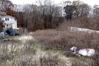 Staten Island, NY Residential Land - 908 Clove Rd