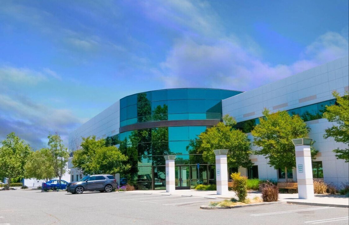 25000 Avenue Stanford, Valencia, CA for Rent