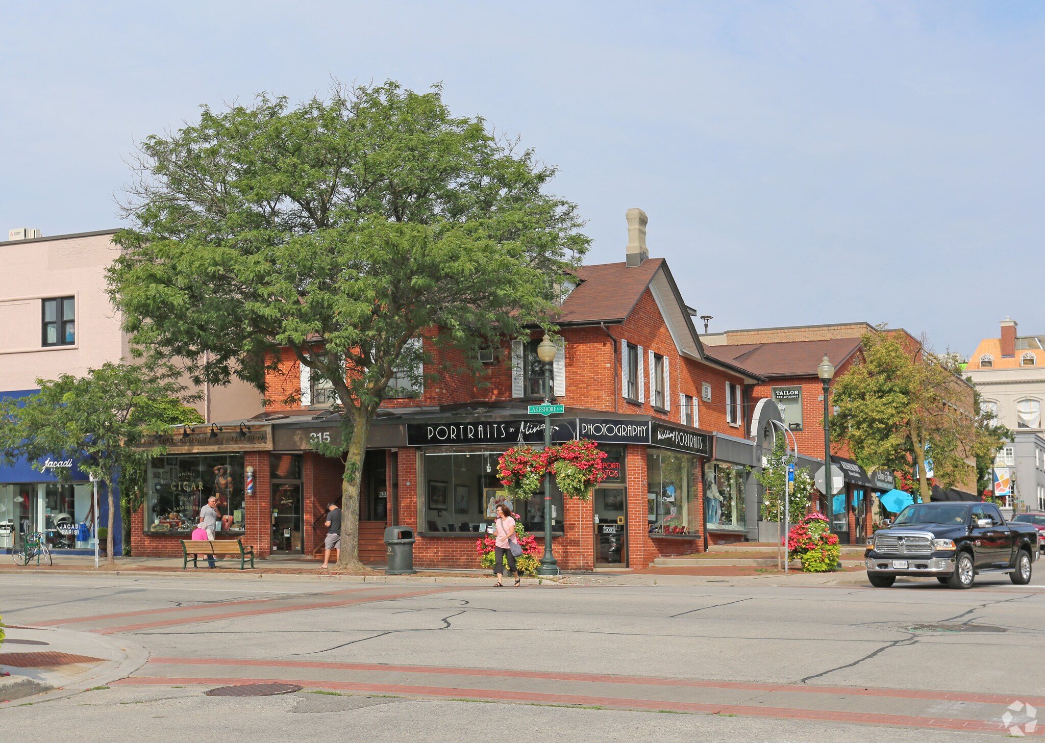 106 Reynolds St, Oakville, ON for Rent