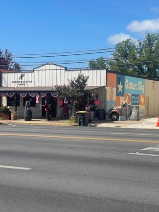 Fredericksburg, TX Retail - 409 E Main St