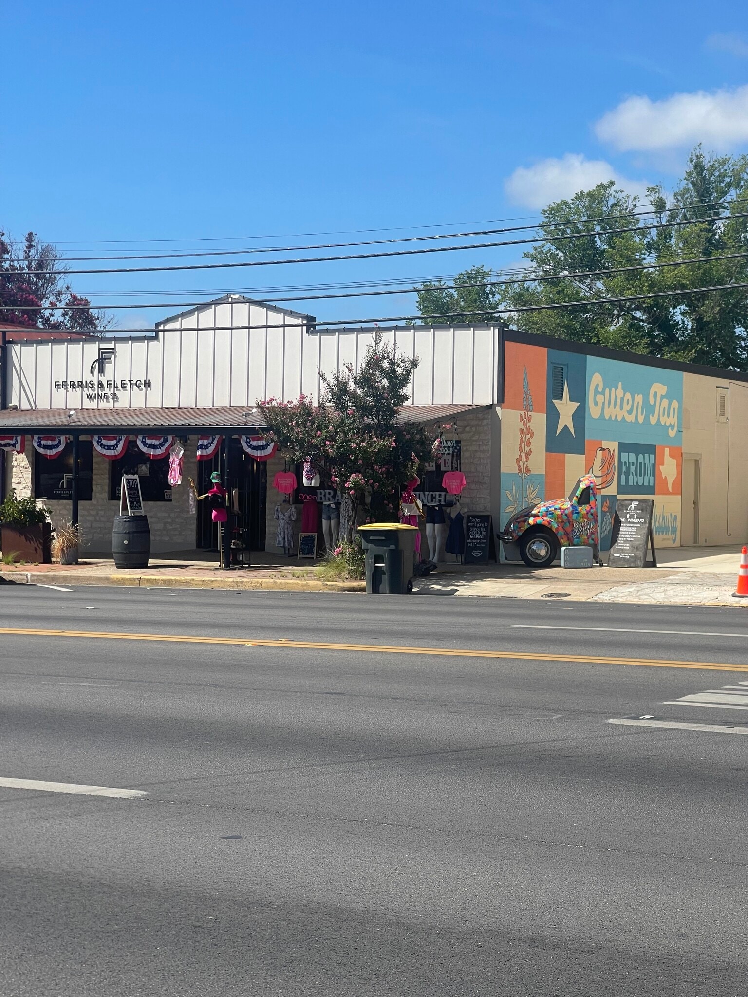 409 E Main St, Fredericksburg, TX for Rent