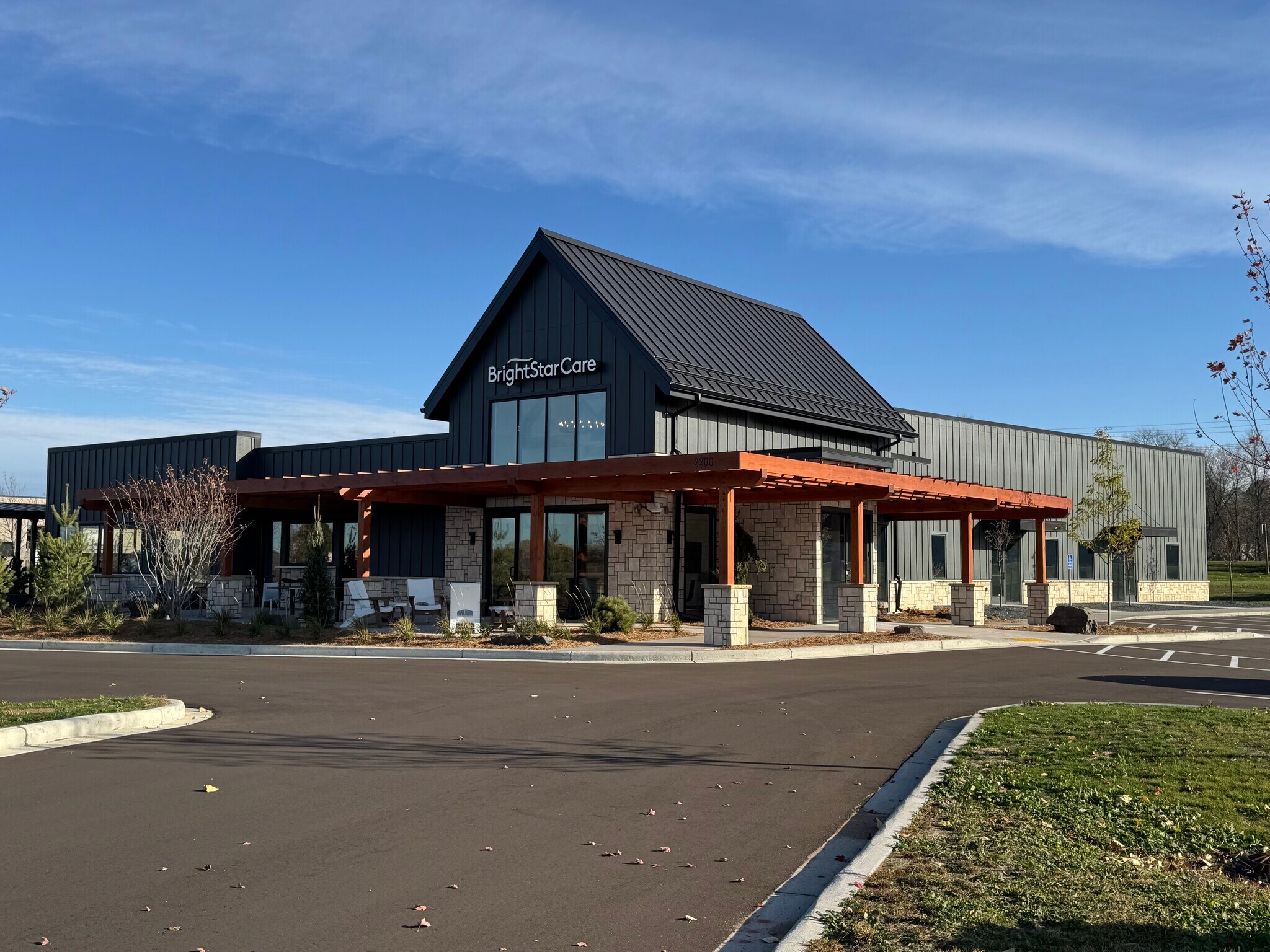 2200 Jack Breault Dr, Hudson, WI for Rent