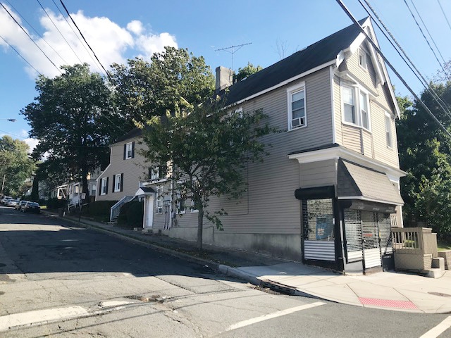 624 Scotland Rd, Orange, NJ for Sale