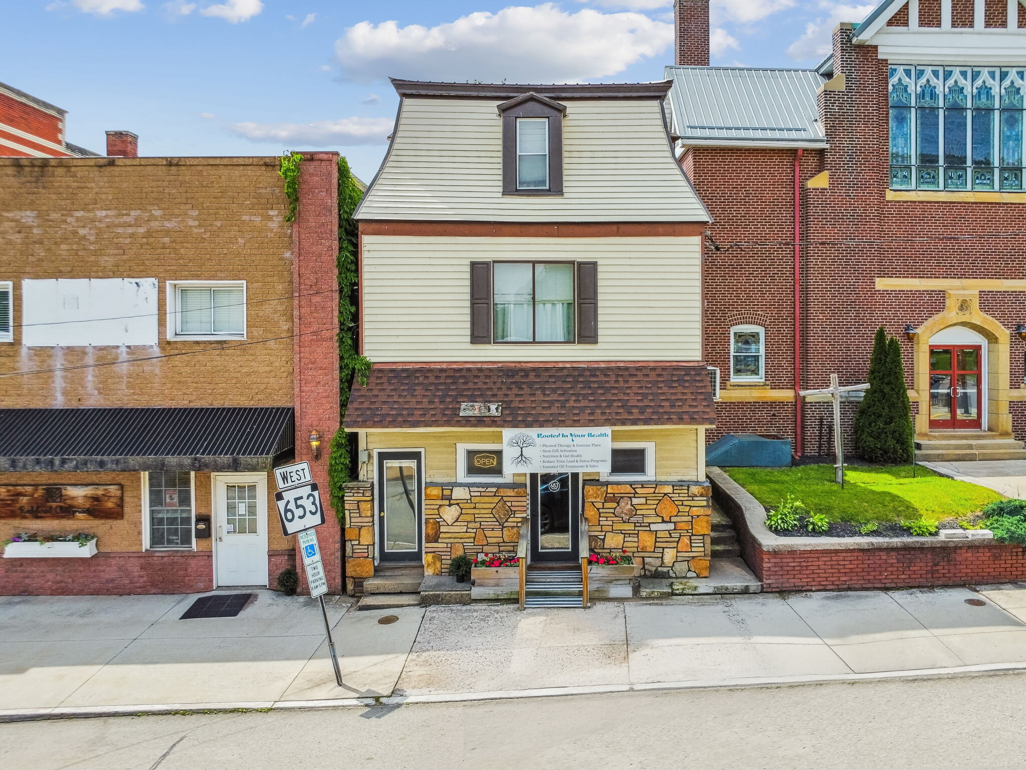 683 Main St, Rockwood, PA for Sale