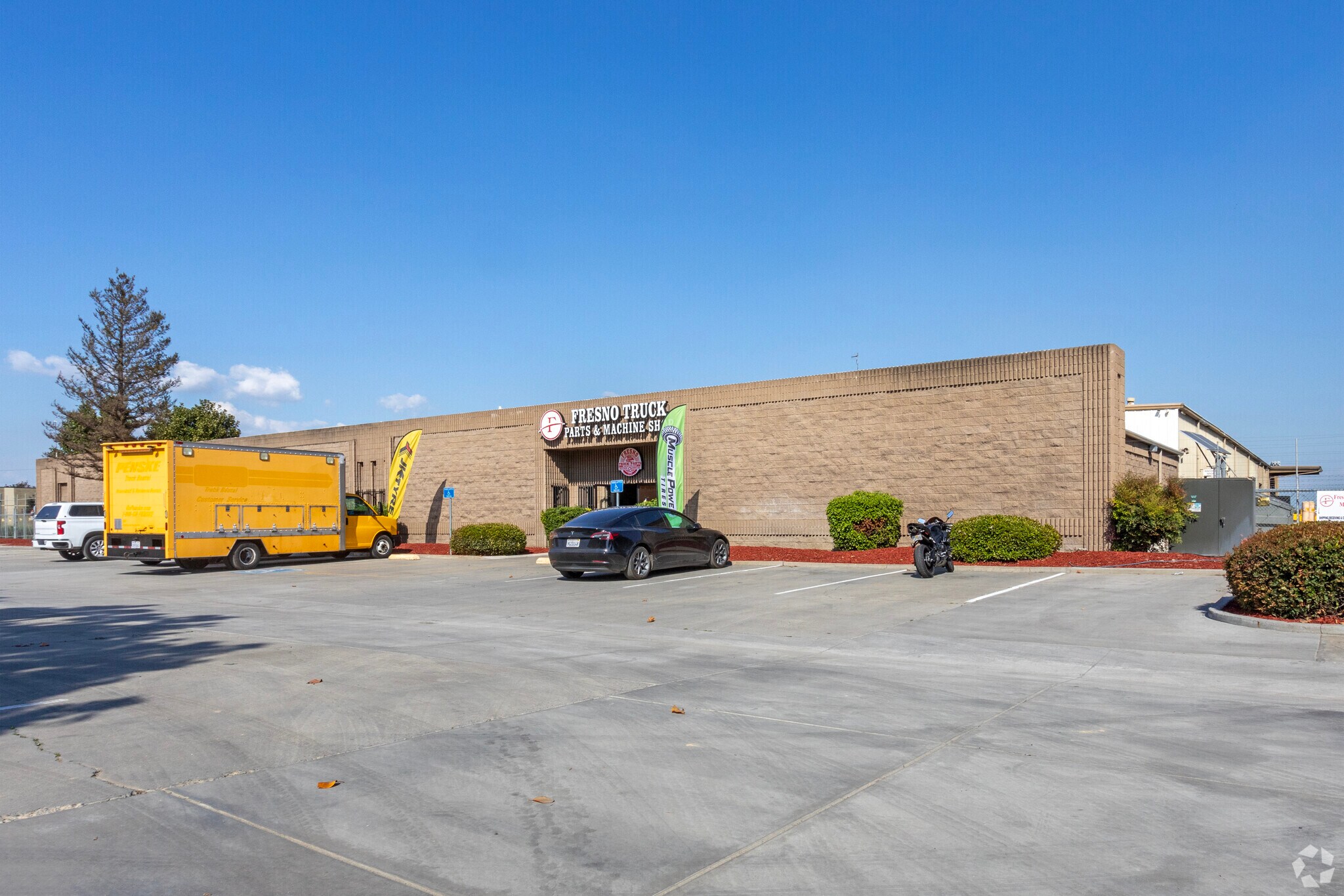 2645 S Chestnut Ave, Fresno, CA for Rent