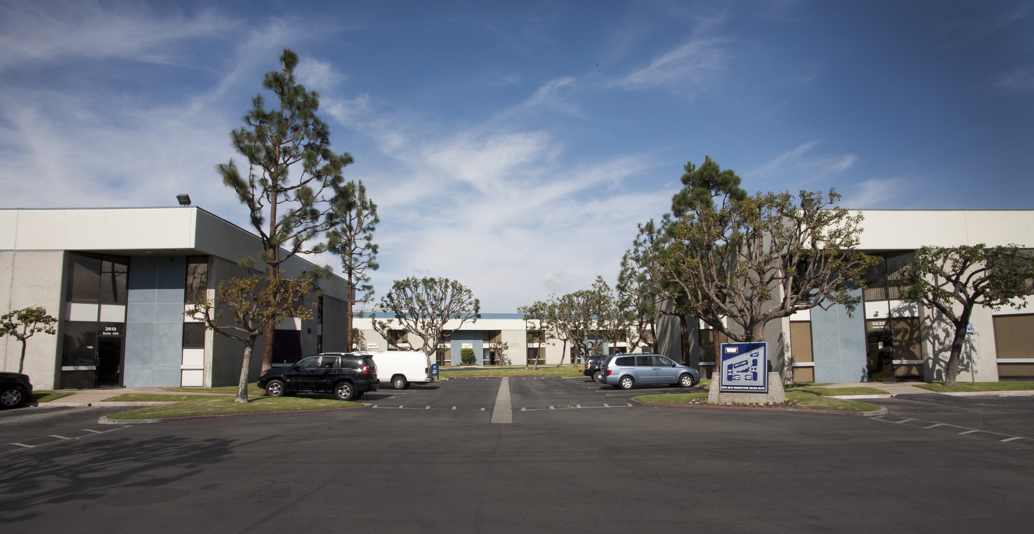 2609-2627 Manhattan Beach Blvd, Redondo Beach, CA for Rent