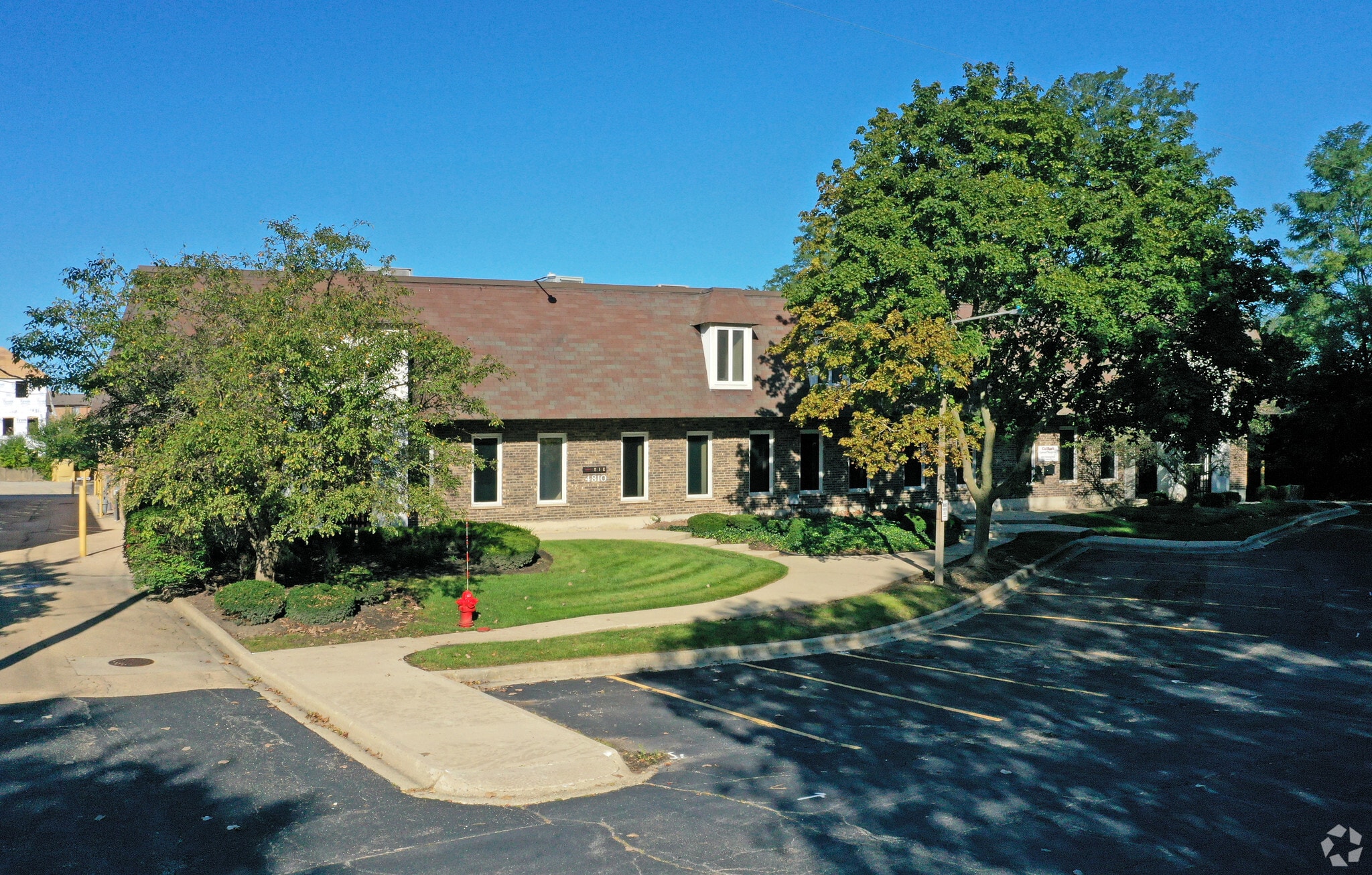 4810 Venture St, Lisle, IL for Sale