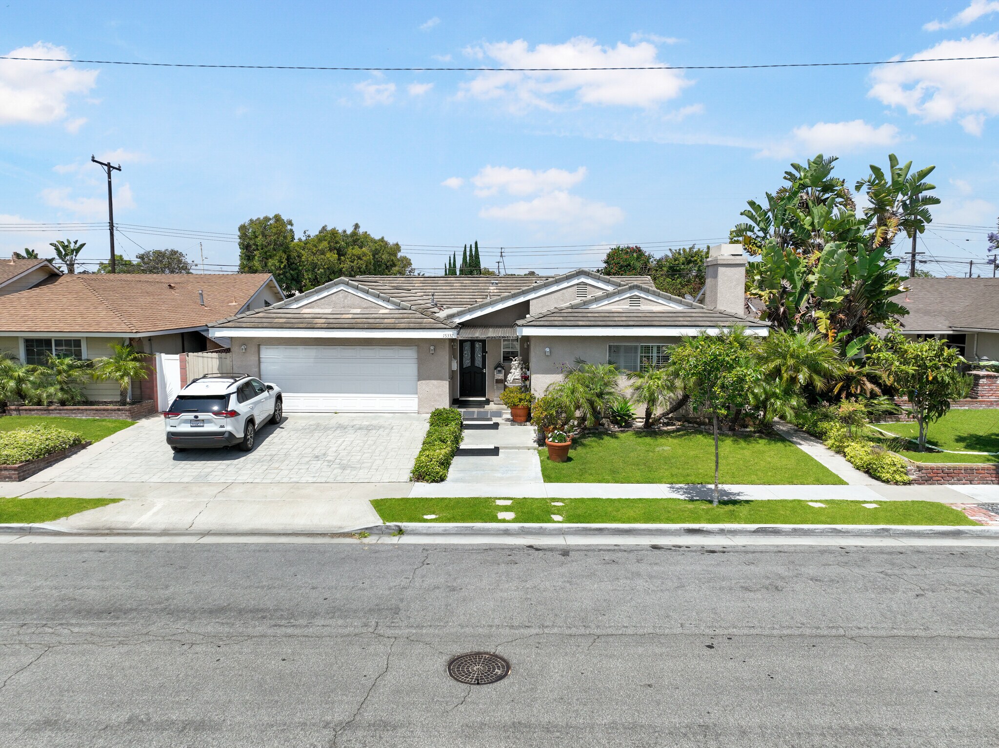 15332 Shasta Ln, Huntington Beach, CA for Sale