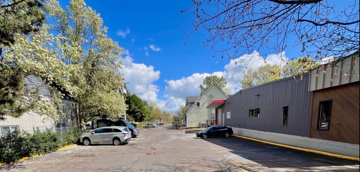 711 NW 3rd St, Corvallis, OR for Rent