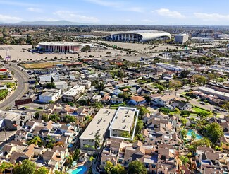 Inglewood, CA Apartments - 425 E Tamarack Ave