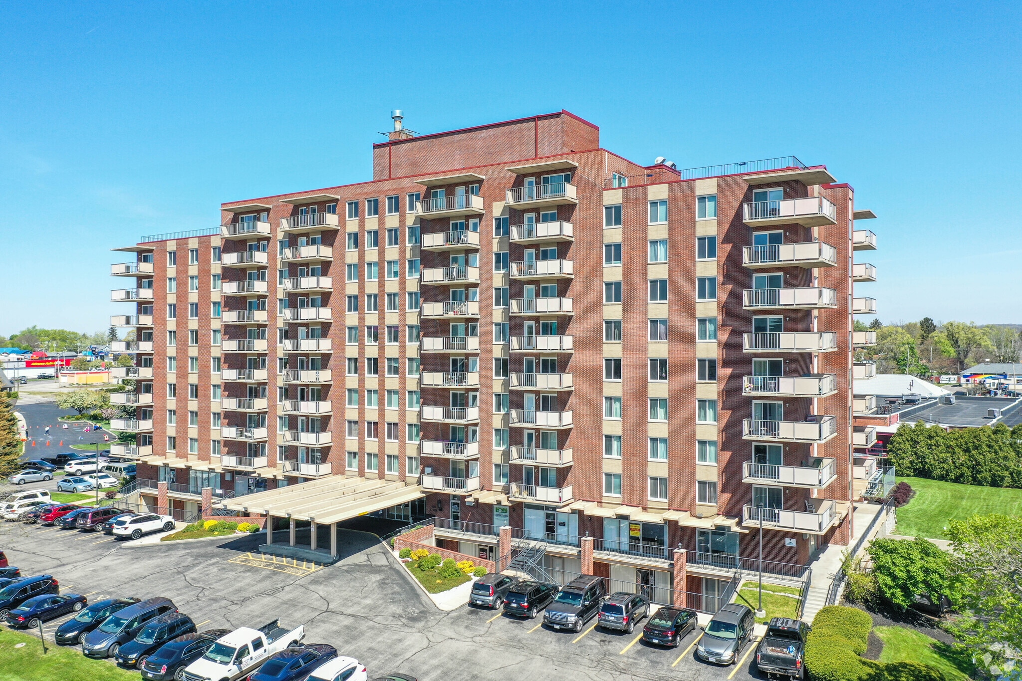 2100 E High St, Springfield, OH for Rent