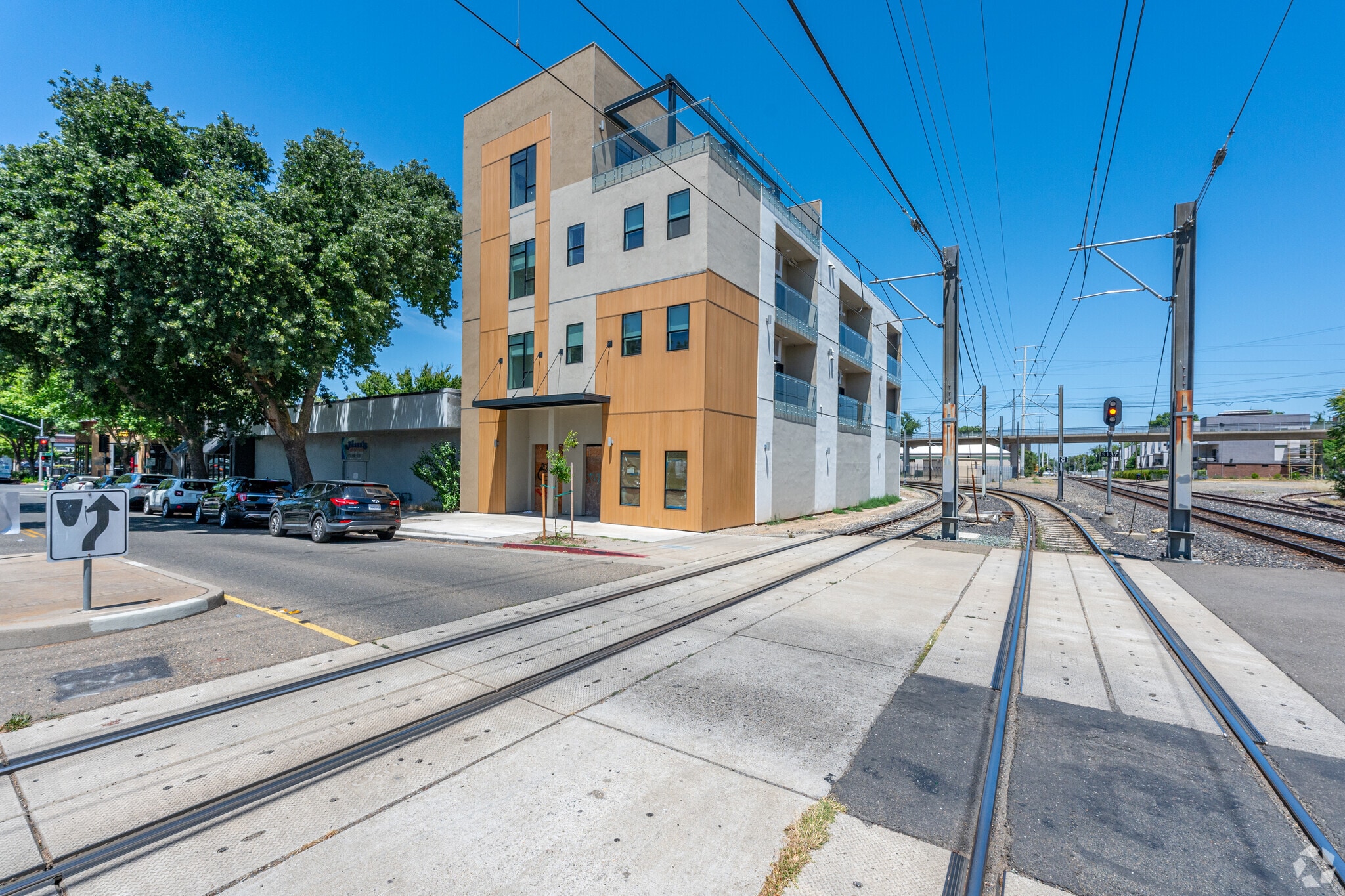 1915 S St, Sacramento, CA for Sale