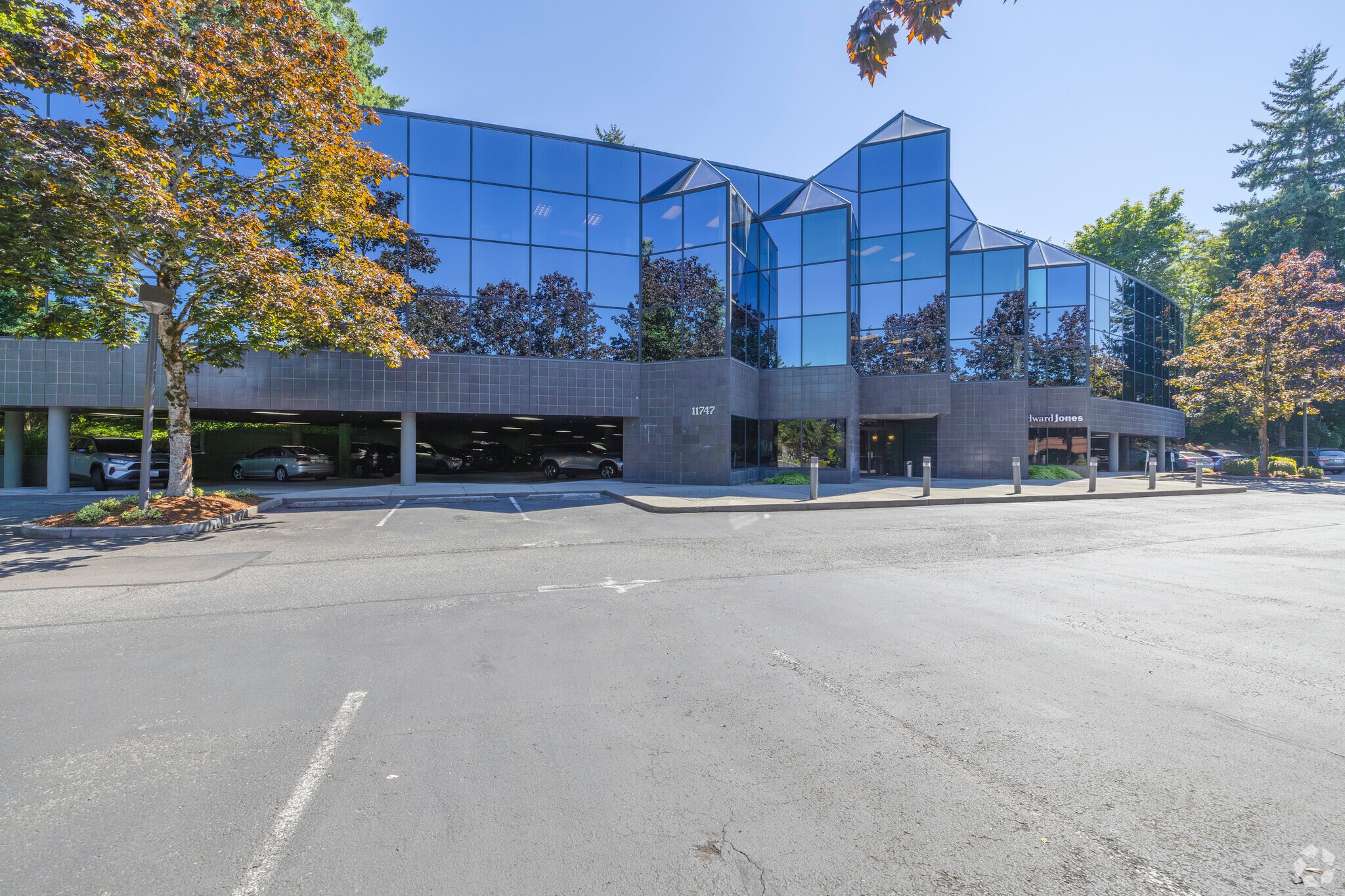 11747 NE 1st St, Bellevue, WA for Rent