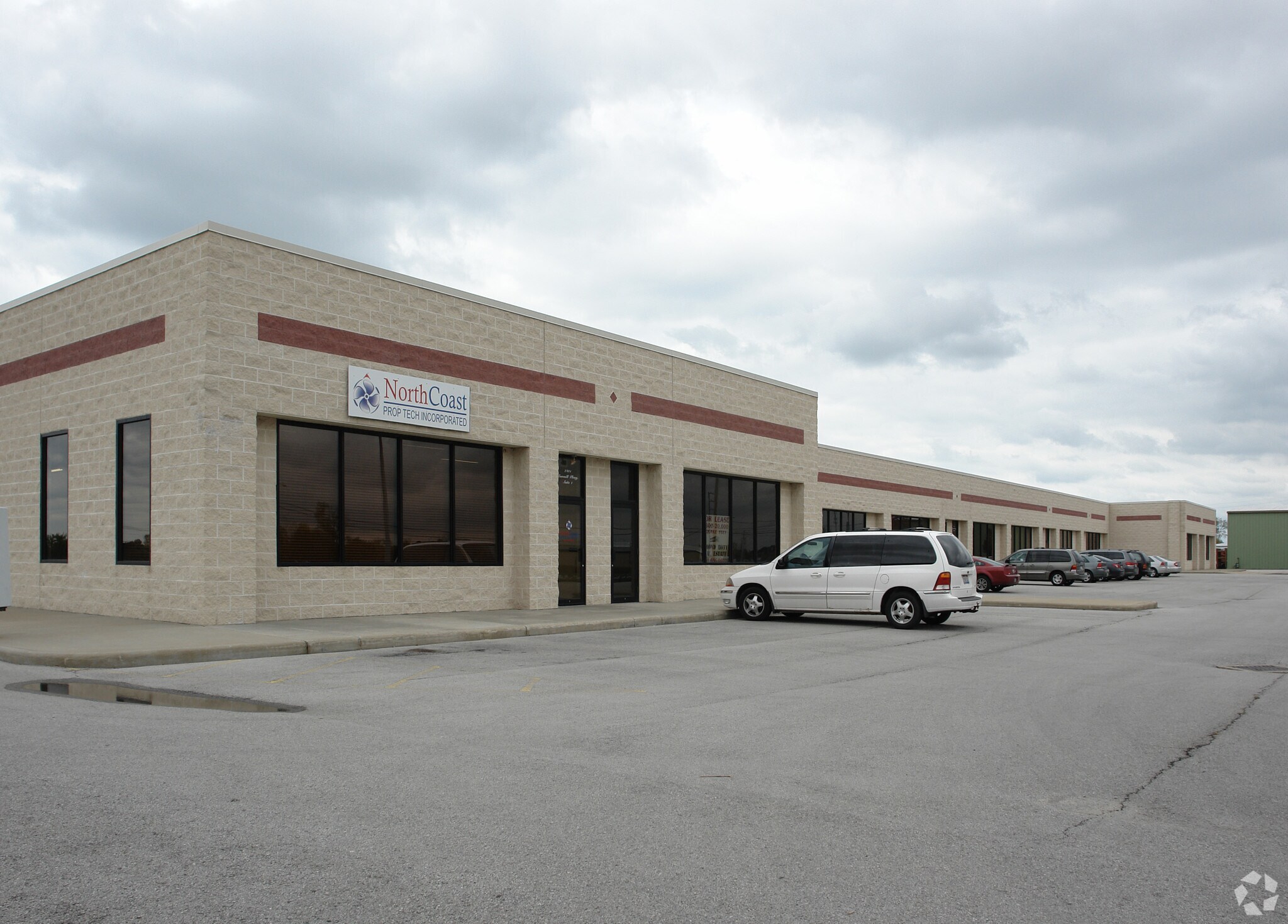 2401 Sawmill Pky, Huron, OH for Rent