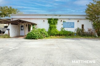 Pittsburg, TX Veterinarian/Kennel - 203 N Greer Blvd