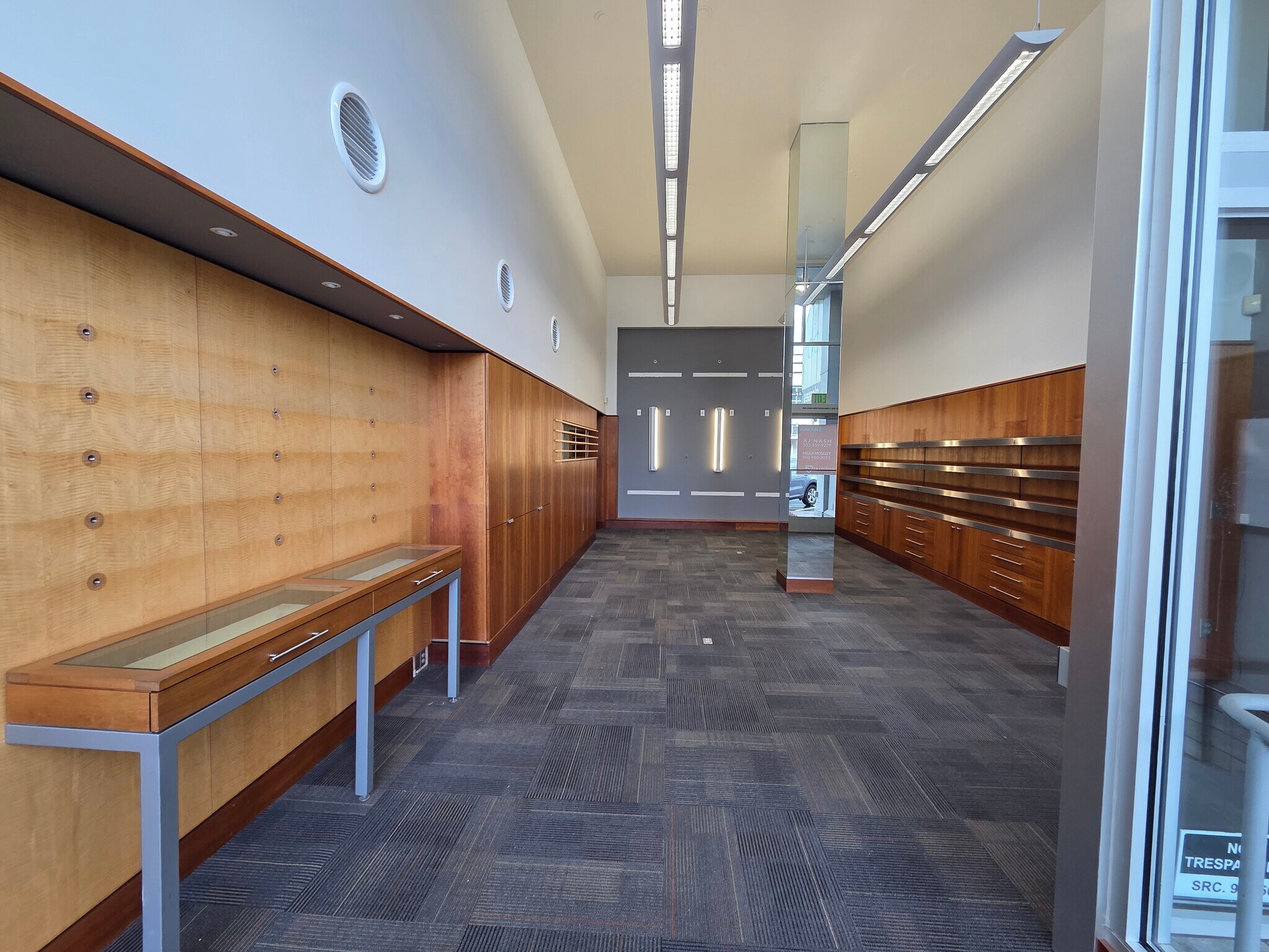 174-188 NE Commercial St, Salem, OR for Rent