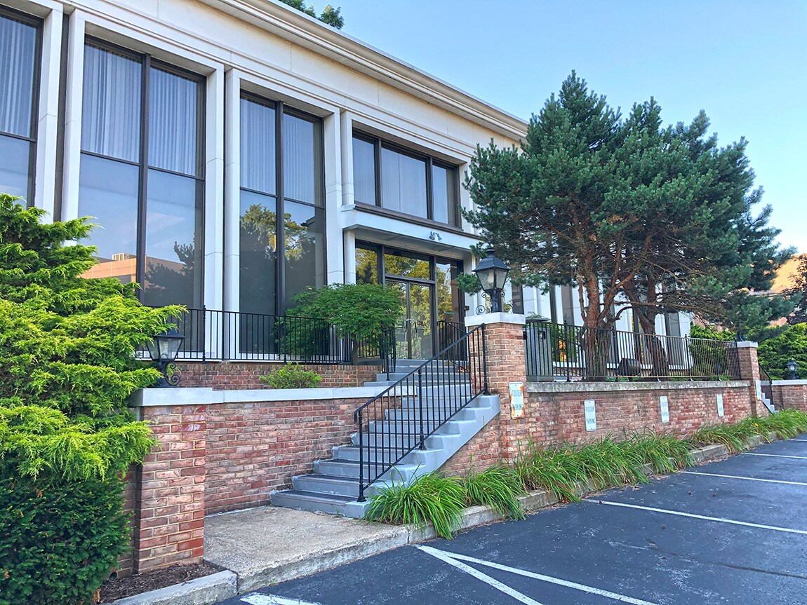 1029 Mumma Rd, Lemoyne, PA for Rent